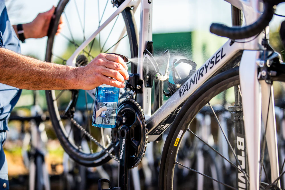 How to clean a road bike